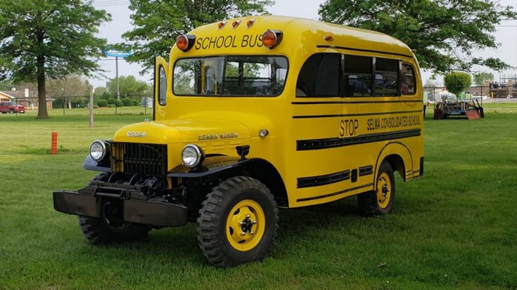 Dodge Power Wagon iskolabusz