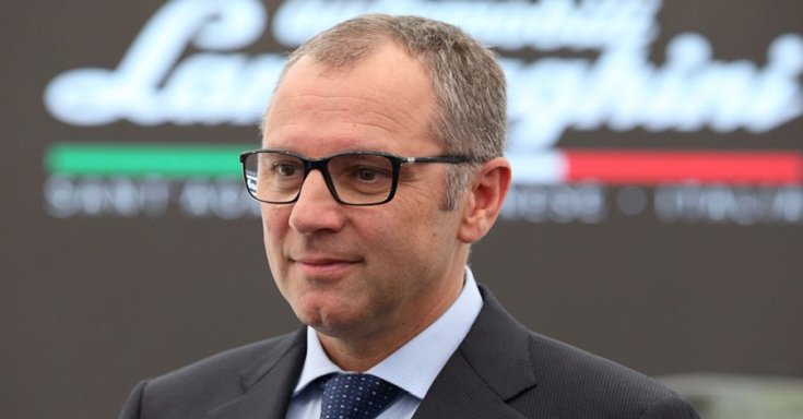 Stefano Domenicali féloldalról
