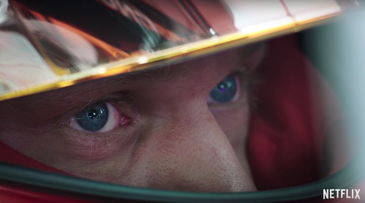 Kimi Raikkönen arca közelről sisakban