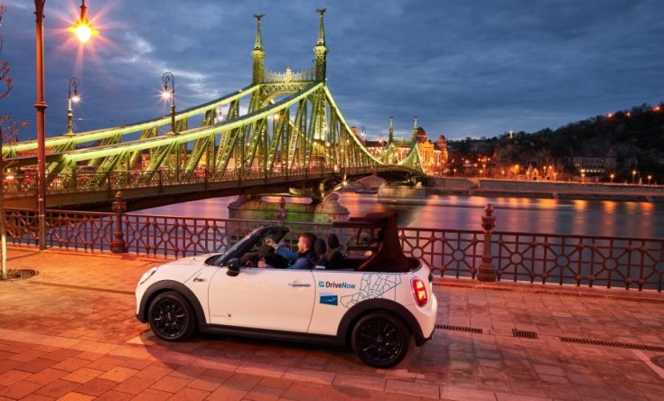 DriveNow autómegosztó Mini Cabrio