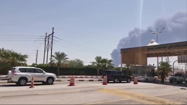 dróntámadások az Aramco olajipari vállalat finomítói ellen