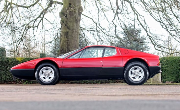 Jobbkormányos Ferrari 365 GT4