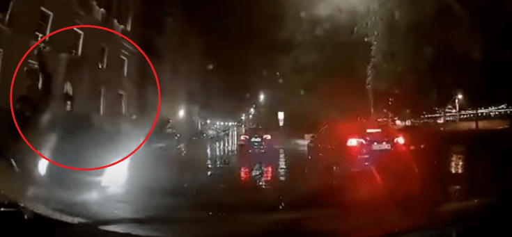 Elütött gyalogos a Várkert Bazár előtti úton