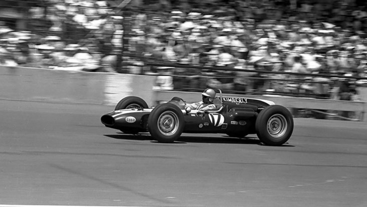 A kétszeres F1-es világbajnok Jack Brabham az 1961-es Indianapolis 500-on