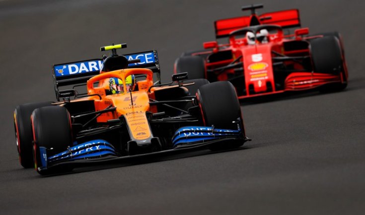 A McLaren mögött egy Ferrari