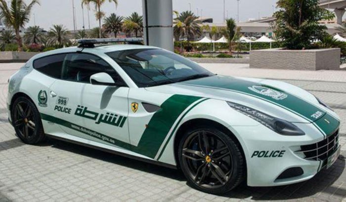 Ferrari FF rendőrautó Dubai
