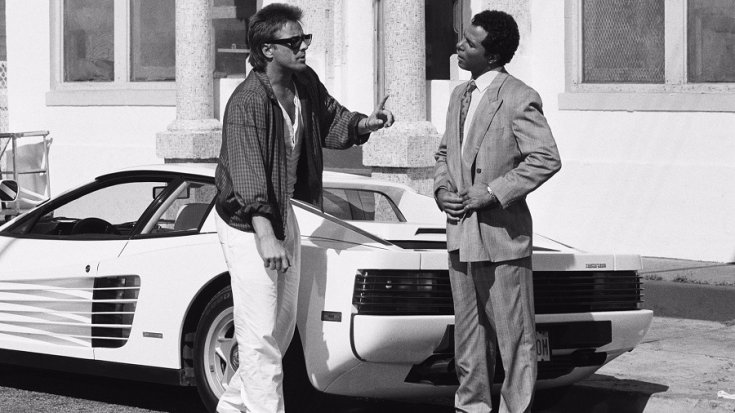 Don Johnson és hófehér Ferrari Testarossája