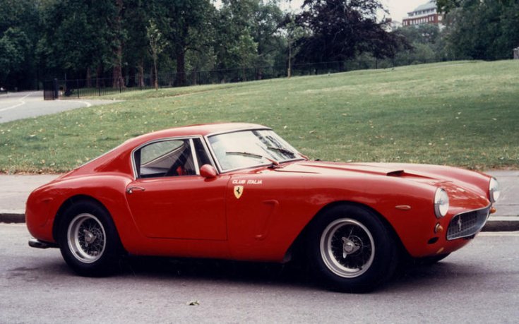 A Ferrari 250 oldalról