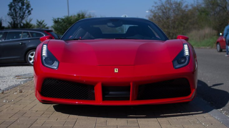 Ferrari 488 GTB, 2018