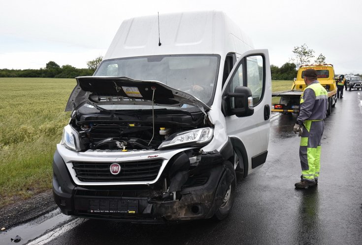 Fiat kisteherautó szemből fotózva