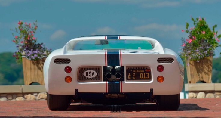 Ford GT Competition Prototype Roadster hátulja