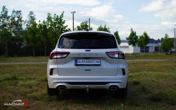 Ford Kuga teszt ALapjárat