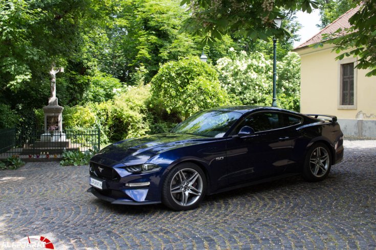 Ford Mustang GT Teszt alapjárat