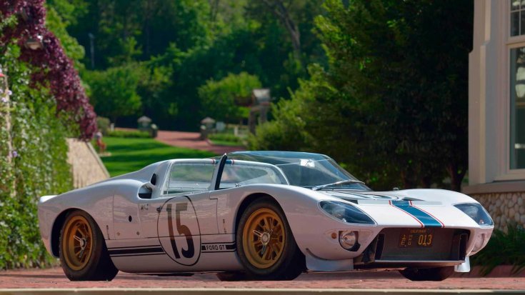 1965-ös Ford GT versenyautó prototípusa szemből