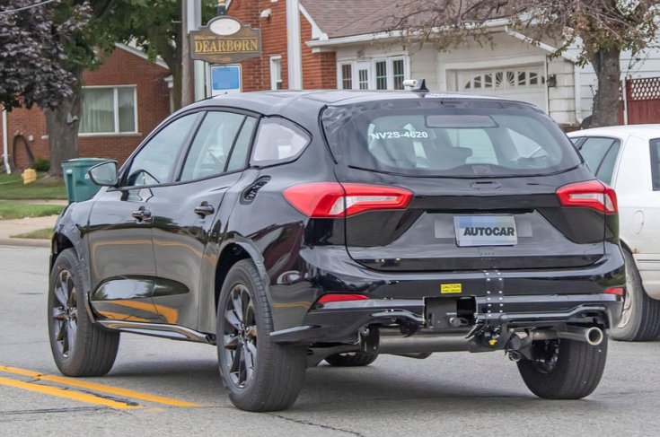 Az új Ford Mondeo crossoveres jegyekkel ellátott prototípusa