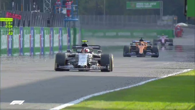 Olasz Nagydíj Pierre Gasly vezet három körrel a vége előtt