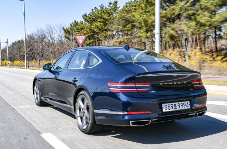 Genesis G80 hátulról