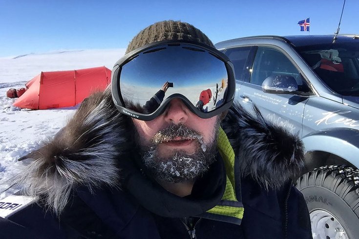 Gísli Jónsson szelfije az Antarktiszon