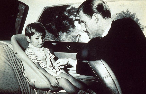 Damon és Graham Hill egy autóban