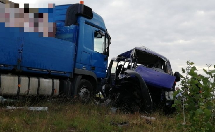 Halálos közúti baleset helyszínén készített fotó