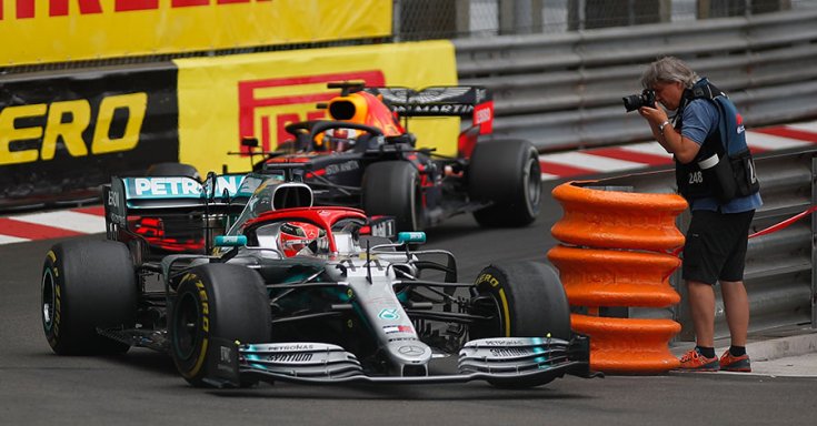 Lewis Hamilton és Max Verstappen a 2019-es Monaciói Nagydíjon