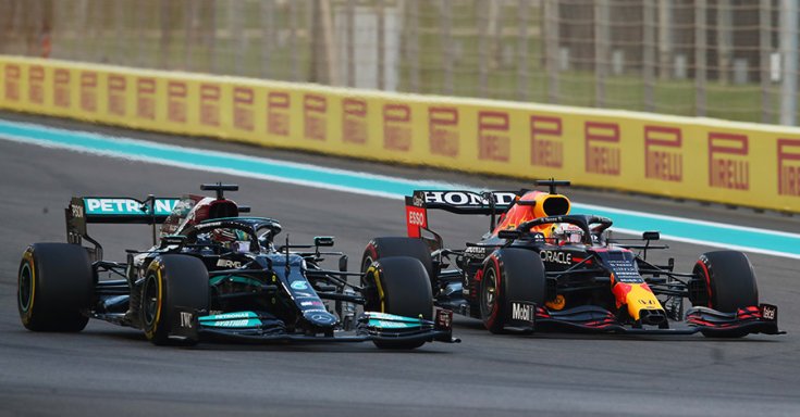 Lewis Hamilton és Max Verstappen a 2021-es Abu-dzabi Nagydíjon