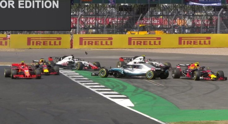 Hamiltont meglökte Räikkonen