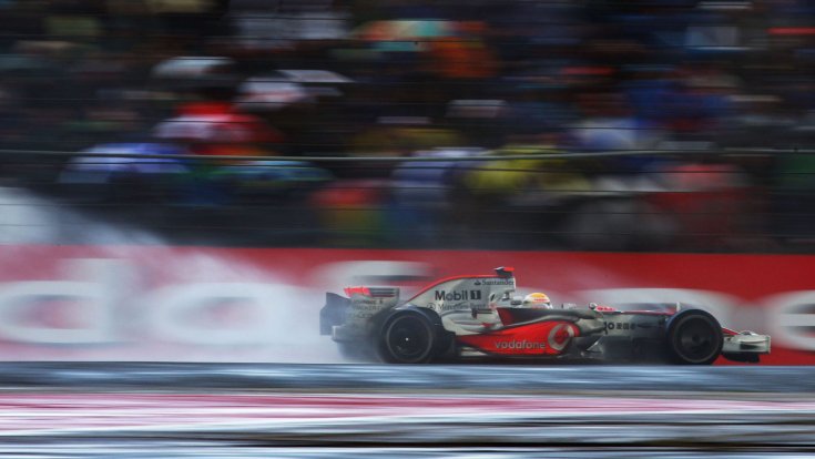 Lewis Hamilton és a McLaren-Mercedes a 2008-as Brit Nagydíjon