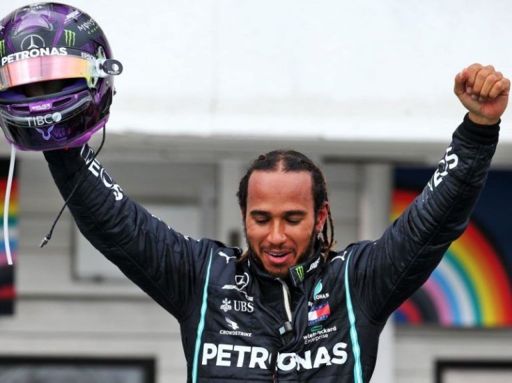 Hamilton ünnepel