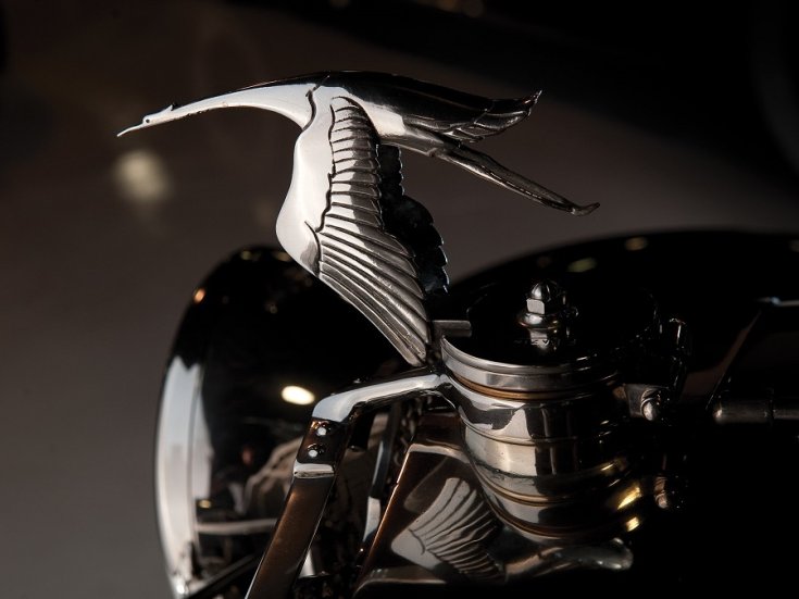 Hispano-Suiza embléma, gólya, oldalról, balról, RM Sotheby’s