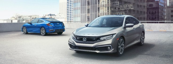 négy-és ötajtós Honda Civic-ek
