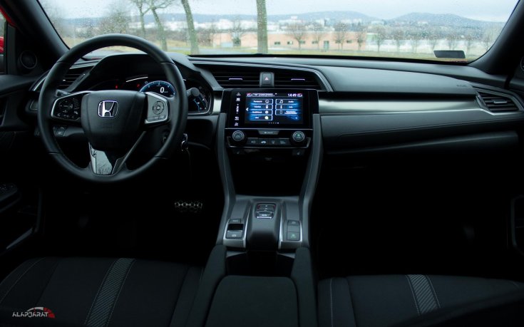 Honda Civic 1.6 dízel teszt Alapjárat