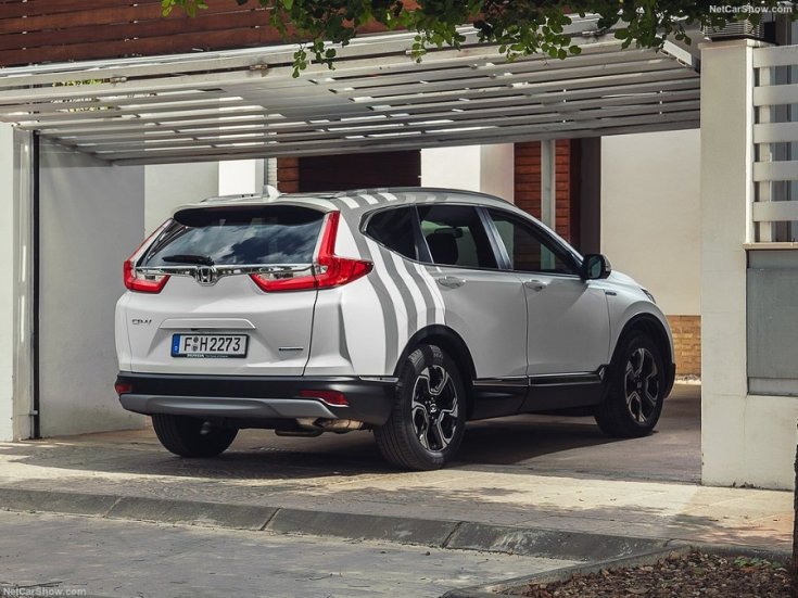 Honda CR-V hibrid hátulja