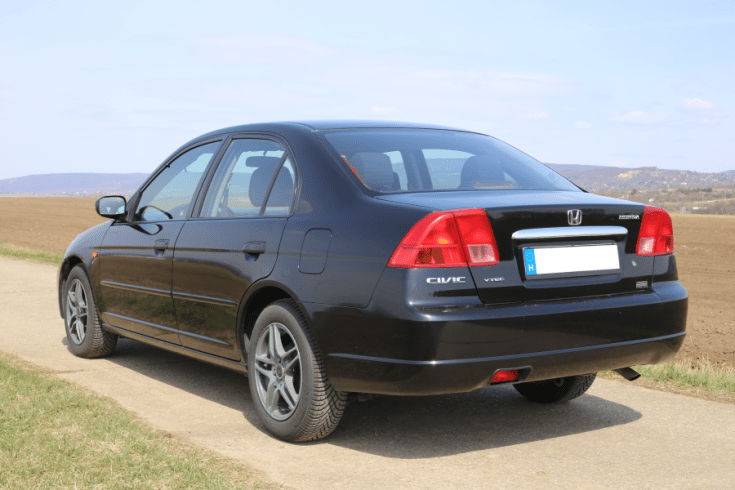 2000-es Honda Civic Sedan hátulról