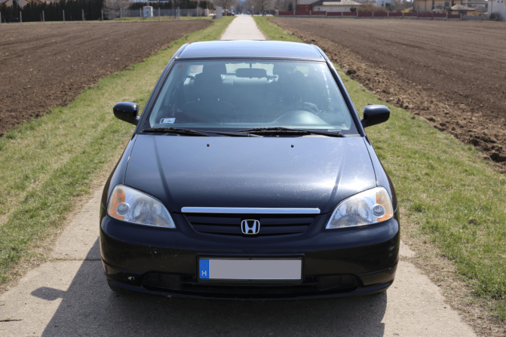 2000-es Honda Civic Sedan szemből