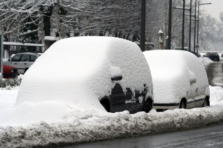 hóval borított autók