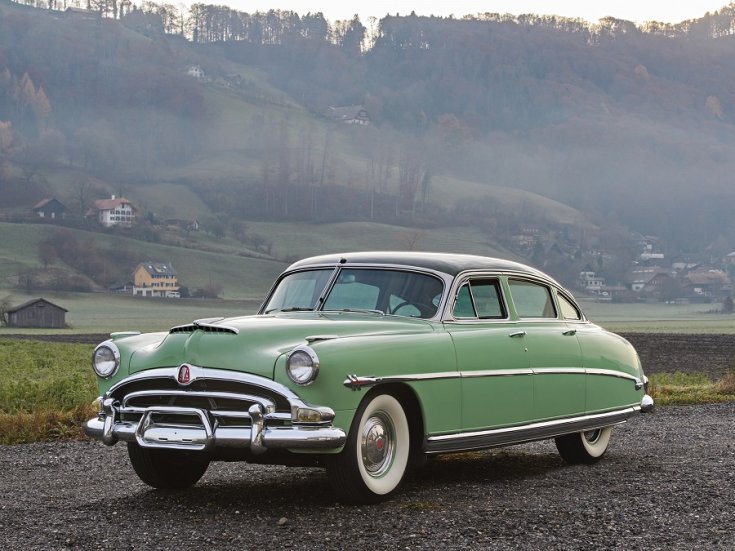 1951 1954 Hudson Hornet, amerikai autó, szedán, almazöld, oldalnézet, elölről, balról, RM Sotheby’s