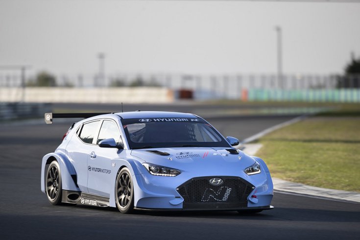Hyundai Veloster N ETCR a Hungaroringen