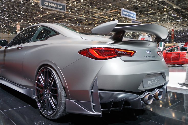 Optikai tuning egy Infiniti Q60-on a Genfi Autószalonon