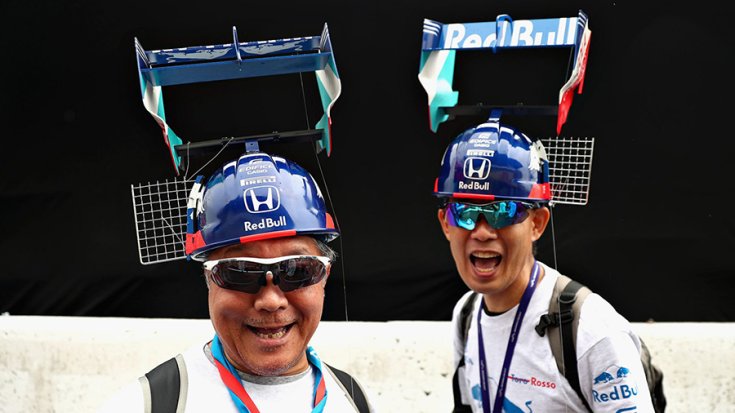 A Honda hazai pályáján az elvakult szurkolók