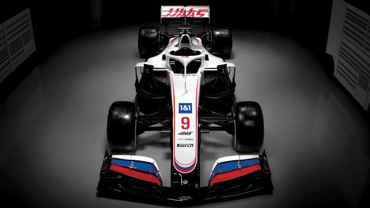 A Haas 2021-es festése szemből