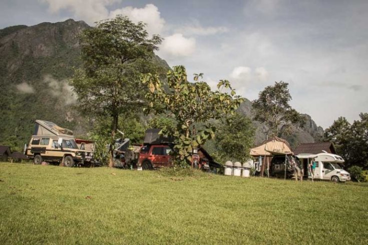 overlanding Laoszban