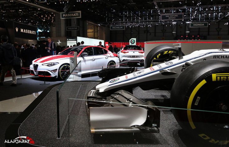 Az Alfa Romeo standja Genfben, 2019-ben