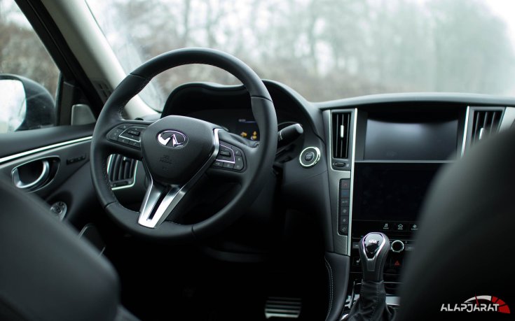 Infiniti Q50S Hybrid AWD - Teszt Alapjárat