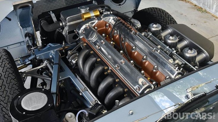 Jaguar E-Type 3,8 literes XK6-os motorja
