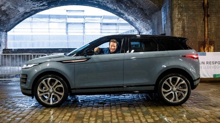 Jamie Oliver Range Rover Evoque-ban ülve