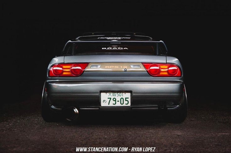 Josh Davis Nissan Type X 180SX hátulról eredeti Type X kouki lámpákkal