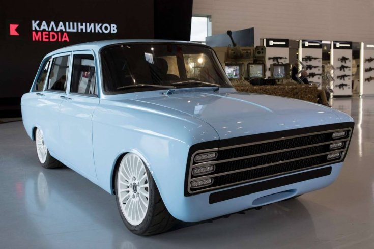 Kalasnyikov CV-1 elektromos autó, kiállításon