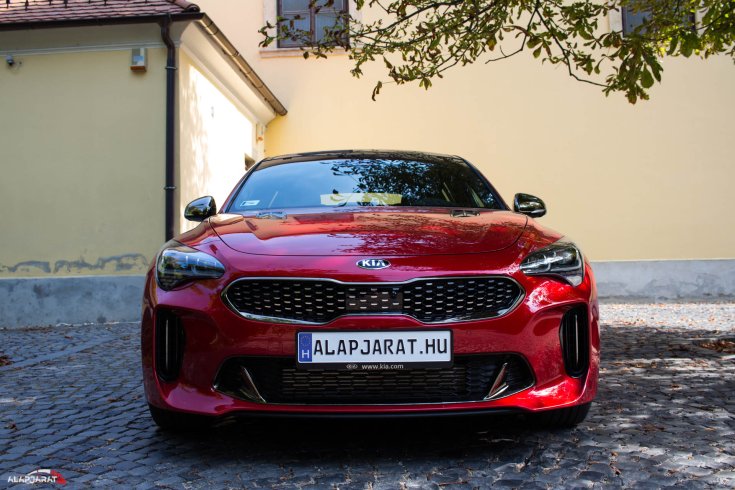 Kia Stinger GT teszt Alapjárat