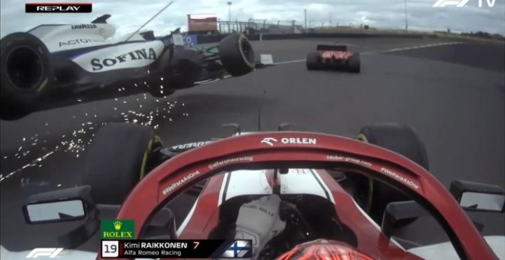 Kimi Räikkonen és George Russel ütközése a 2020-as Eifel Nagydíjon